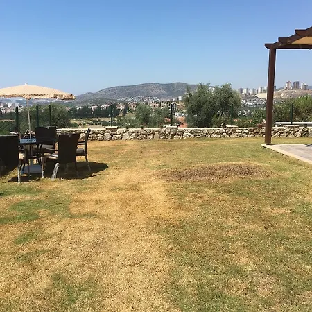 Saqer Βίλα Κουσάντασι